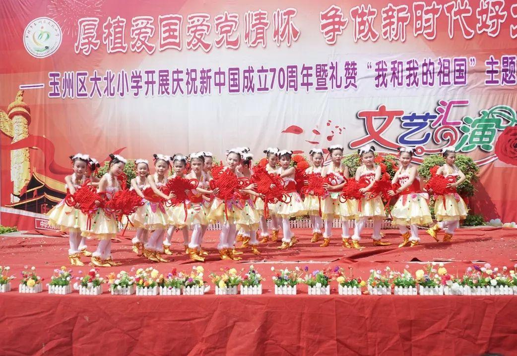 斗罗:淘汰赛开启,谁注意到史莱克的阵型?霍雨浩站位太霸道